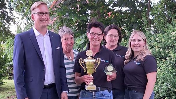 Die Damenmannschaft des Schützenvereins Golzwarden gewinnt den Landrat-Pokal SV Golzwarden