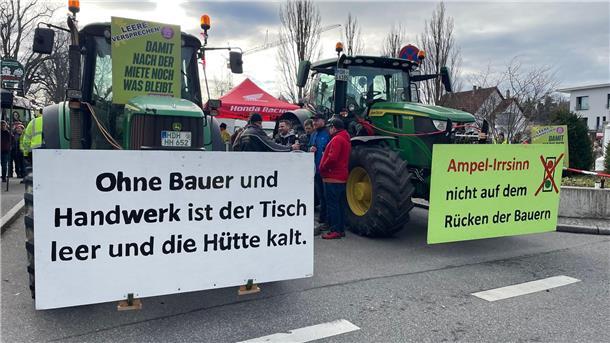 Grüne sagen politischen Aschermittwoch in Biberach ab Landwirte protestieren in Biberach.