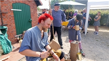 Herbstfest, Aussteller, Heukarken-Herstellung