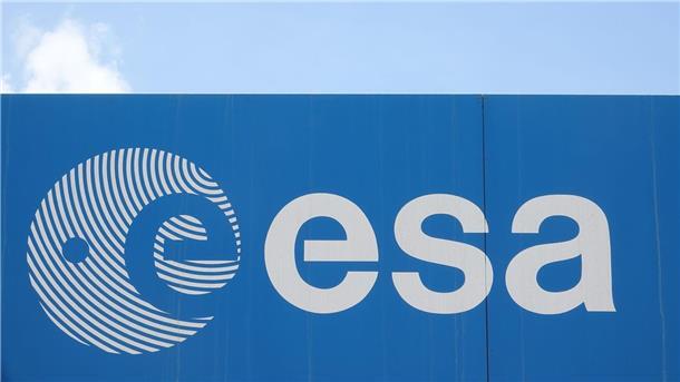 Esa und Nasa: Asteroid fliegt knapp an Erde vorbei Laut der Europäischen Weltraumorganisation fliegt ein Himmelskörper demnächst nah an der Erde vorbei.