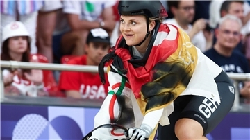 Lea Sophie Friedrich holt Silber im Sprint.