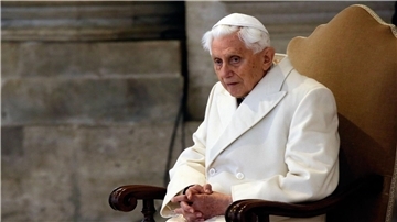 Lebt seit seinem Rücktritt 2013 relativ abgeschieden in einem Kloster im Vatikan: Papst Benedikt XVI.