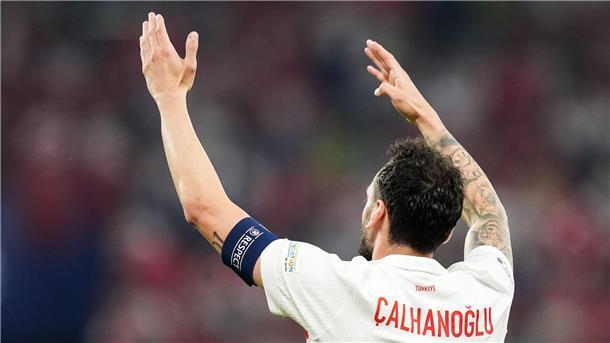 Euphorie und Enttäuschung: Calhanoglus Hamburg-Rückkehr Leistungsträger Hakan Calhanoglu wird im Achtelfinale zur zugucken dürfen.