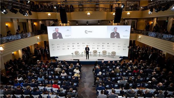 Die Münchner Waffenbörse und ein mysteriöser Friedensplan Leiter Christoph Heusgen beendet die 59. Münchner Sicherheitskonferenz. Viele Teilnehmer dürften mit einem mulmigen Gefühl aus der bayerischen Landeshauptstadt abgereist sein.