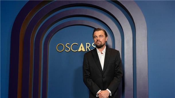 Star-Gala: Ehren-Oscars für Angela Bassett und Mel Brooks Leonardo DiCaprio feiert mit.