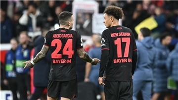 Leverkusens Aleix Garcia war nach der hohen Niederlage enttäuscht. 