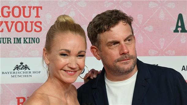 Lisa Maria Potthoff und Sebastian Bezzel bei der Premiere von „Rehragout-Rendezvous“ in München.