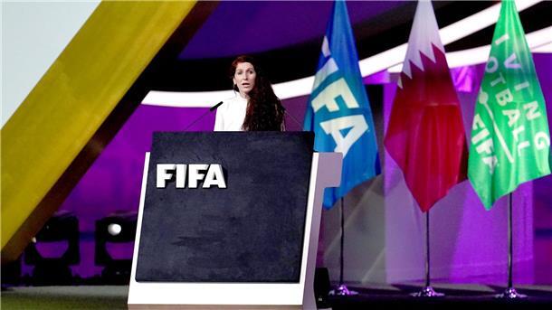 Norwegerin Klaveness kritisiert Infantinos Trump-Reise Lise Klaveness - hier bei einem FIFA-Kongress in Doha - äußerst sich immer wieder kritisch über Infantino.