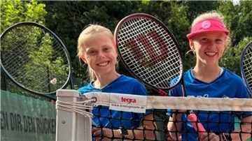 Lotta Stüdemann (links) und Ella Behrens