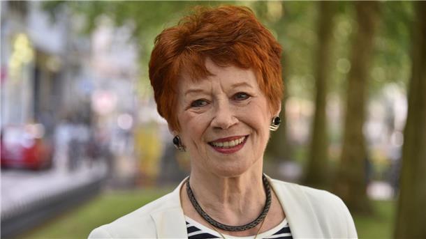 Schauspielerin, Sängerin, Urkölnerin - Lotti Krekel ist tot Lotti Krekel ist im Alter von 81 Jahren gestorben.