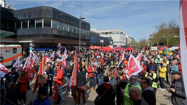 Mai-Kundgebung in Bremerhaven.