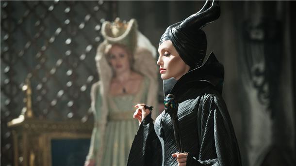 Maleficent (Angelina Jolie) in einer Szene des Fantasyfilms „Maleficent - Die dunkle Fee“.