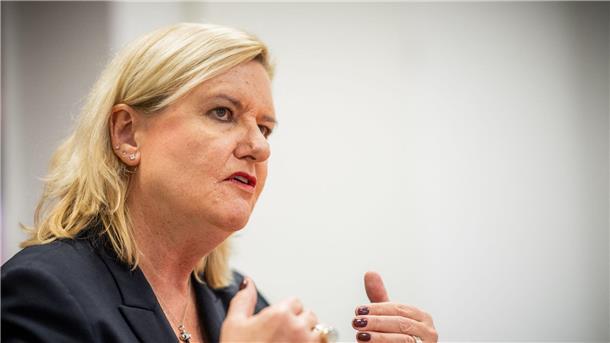 Högl: 100-Milliarden-Topf für Truppe verdreifachen „Man bräuchte 300 Milliarden Euro“: Eva Högl.