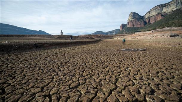 Wasserknappheit in Urlaubsländern Manche Stauseen in Katalonien waren noch zu Jahresbeginn praktisch leer.