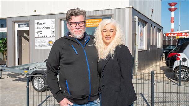 Bremerhavener öffnen neuen Wohnmobilstellplatz im Fischereihafen Marco und Jeannette Rigattieri