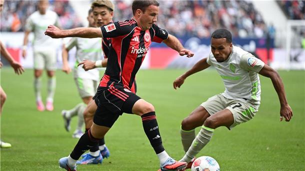 Götze: Würde mir selbst einen Vertrag bei Eintracht geben Mario Götze fühlt sich bei Eintracht Frankfurt wohl