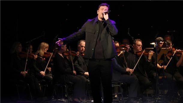 Marteria tritt mit der Norddeutschen Philharmonie auf.