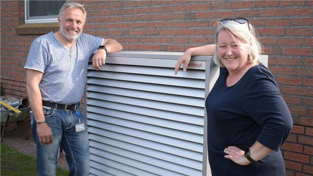 Matthias und Martina Kalmbach sind froh, dass sie sich im Herbst 2021 für eine Wärmepumpe entschieden haben.