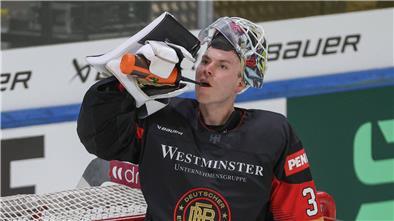 Maximilian Franzreb vertritt auch weiterhin die Farben der Fischtown Pinguins in der deutschen Eishockey-Nationalmannschaft.