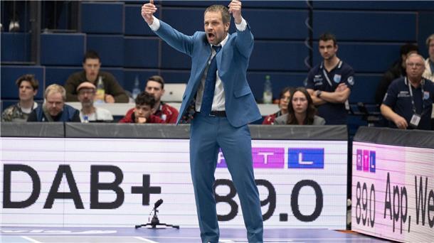 MBC-Coach Janis Gailitis holte mit dem MBC überraschend den Pokal.