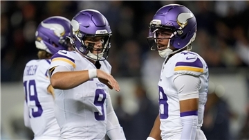 McCarthy (links) und Jefferson hatten mit ihren Touchdowns großen Anteil am Comeback der Vikings.