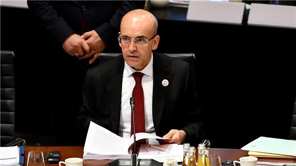 Erdogan holt angesehenen Ökonomen ins neue Kabinett Mehmet Simsek ist erneut türkischer Finanzminister. (Archivbild)