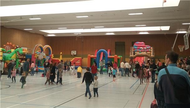 Mehr als 400 Besucher zählten die Veranstalter der Aktion „Selsingen hüpft“. 