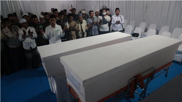 Traurige Bilanz nach Schuleinsturz in Indonesien: 61 Tote Mehr als 60 Menschen sind bei dem Einsturz ums Leben gekommen.