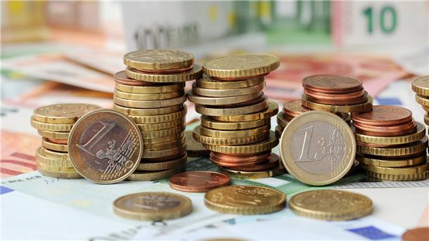 Mehr Investitionen in Schulen und Kreisstraßen, mehr Schulden und höhere Kita-Zuschüsse an die neun Wesermarsch-Kommunen: Der Entwurf des Kreishaushalts 2023 liegt vor.