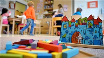 Mehr Zeit für die Kinder wünschen sich die Elsdorfer Kita-Leiterinnen. Das soll die neue App ermöglichen.