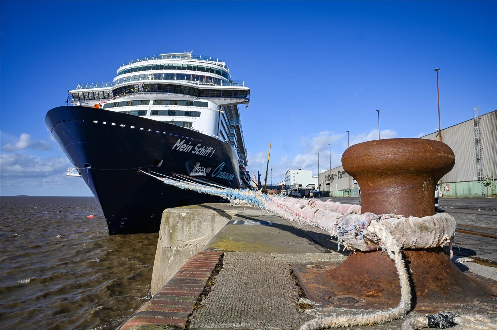 Mein Schiff 1 am Columbus Cruise Center. Foto Scheschonka