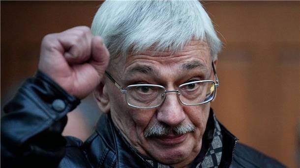 Kriegsgegner Orlow droht Lagerhaft in Russland „Memorial“-Vorstandsmitglied Oleg Orlow droht eine mehrjährige Lagerhaft in Russland.