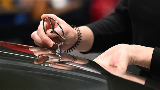 BMW verkauft mehr Autos - Mercedes-Benz weniger Mercedes-Benz hat im dritten Quartal weniger Autos verkauft als im Vorjahreszeitraum.