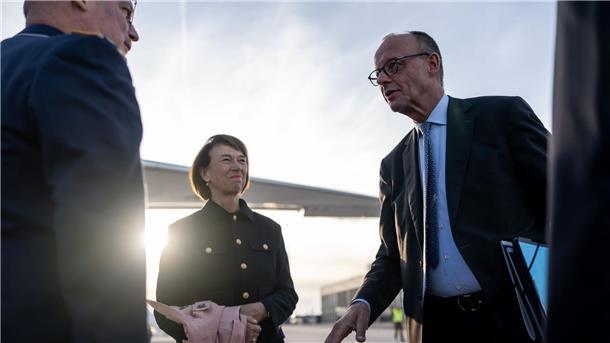 Merz besucht Erdogan - mit Ehefrau Charlotte Merz‘ Frau Charlotte war bislang beim G7-Gipfel und bei der Amtseinführung des Papstes in Rom dabei.