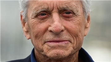 Michael Douglas hat in seiner langen Karriere viele Preise gewonnen. (Archivbild)