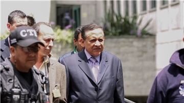Miguel Alfredo Maza Marquez (M)war einst Chef des kolumbianischen Geheimdienstes DAS. Hier verlässt er gerade den Gerichtshof in Bogota.