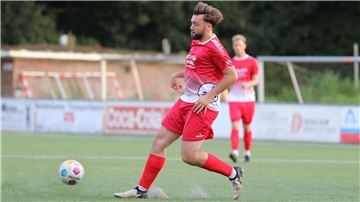 Miklas Kunst spielt Fußball für den Bezirksligisten SV Brake