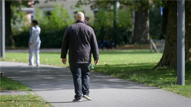 Immer noch tabu: Dieser Bremerhavener wurde Opfer häuslicher Gewalt durch Frauen Mirco S. (Name geändert) im Stadtpark Lehe