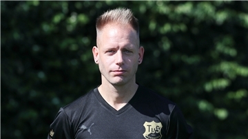 Dennis Jöstingmeier vom TuS Jaderberg in der Fußball-Kreisliga