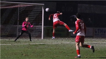 SV Brake gegen SV Tur Abdin Delmenhorst in der Fußball-Bezirksliga