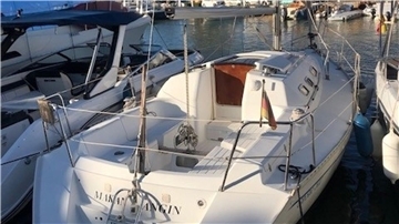 Mit diesem Segelboot sind die beiden Segler aus Deutschland am Sonntag von Cala Galdana auf Menorca aufgebrochen.