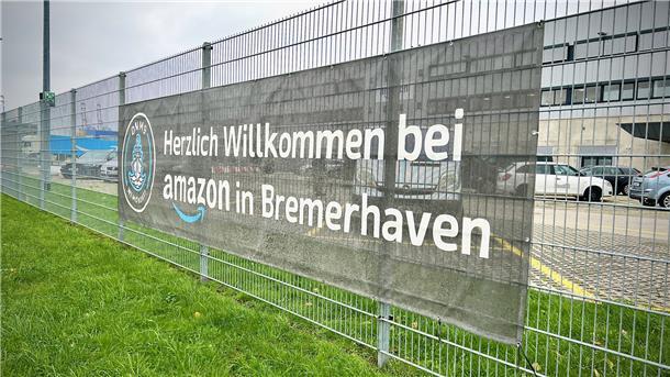 Mit diesen Worten begrüßt der Großkonzern Amazon die Paketboten in Bremerhaven.