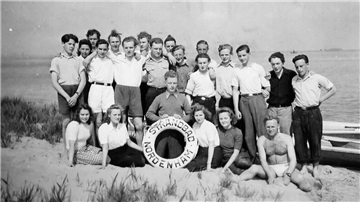 Mit dieser Gruppe begann die Geschichte des Wassersportvereins Nordenham vor 75 Jahren.