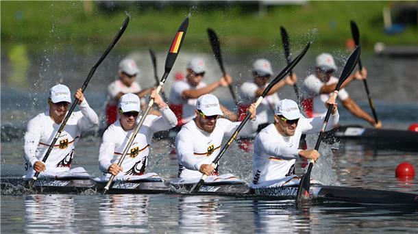 Kajak-Vierer überzeugen bei Olympia MIt einem Vorlaufsieg paddelt der Kajakvierer direkt ins Halbfinale.