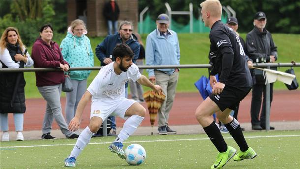 Fußballspiel des 1. FC Nordenham mit Ghiyath Azad