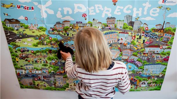 Mit großer Mehrheit hat die Bürgerschaft die Kinderrechte in der Landesverfassung gestärkt. Bei staatlichem Handeln, das Kinder betrifft, müssen sie nun beteiligt werden.