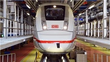 Mit insgesamt 137 Zügen ist der ICE-4-Fuhrpark der Bahn vollständig.
