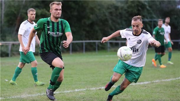 Jannik Weers vom ESV Nordenham in der 1. Fußball-Kreisklasse