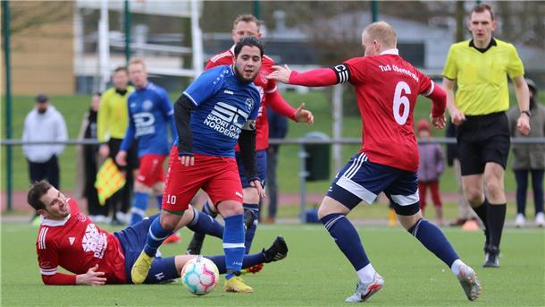 1. FC Nordenham gegen TuS Obenstrohe II Fußball-Kreisliga