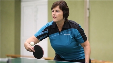  Kirstin Achter spielt Tischtennis beim TV Esenshamm